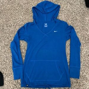 Nike pullover with pocket, hoody &drawstring waist